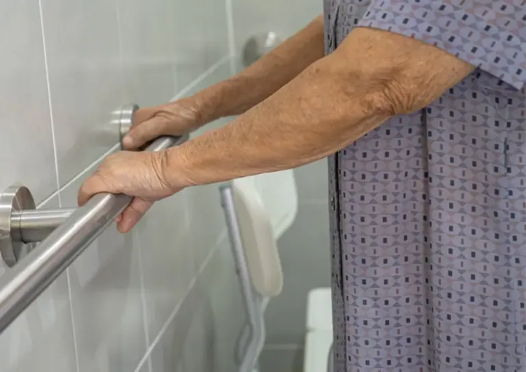 ADA Grab Bar Requirements For Orange County Bathrooms